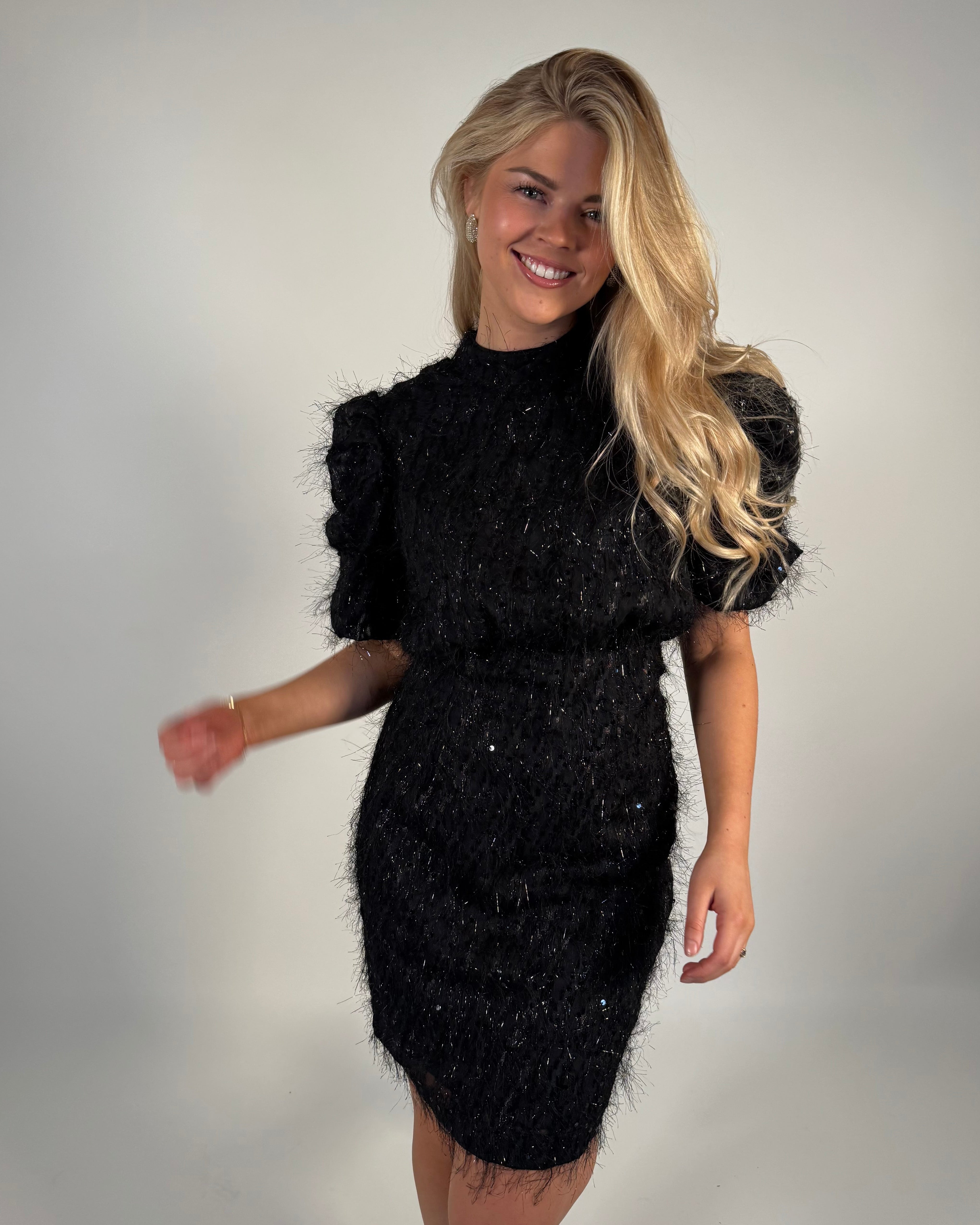YASILZA Short Dress - Black
